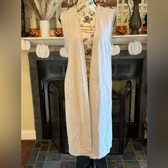 Joan Vass Jackets & Blazers - Joan Vass Women’s Medium Longer Length Trench Style Vest Ultra Suede Khaki Tan